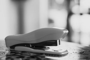 stapler-86797_640